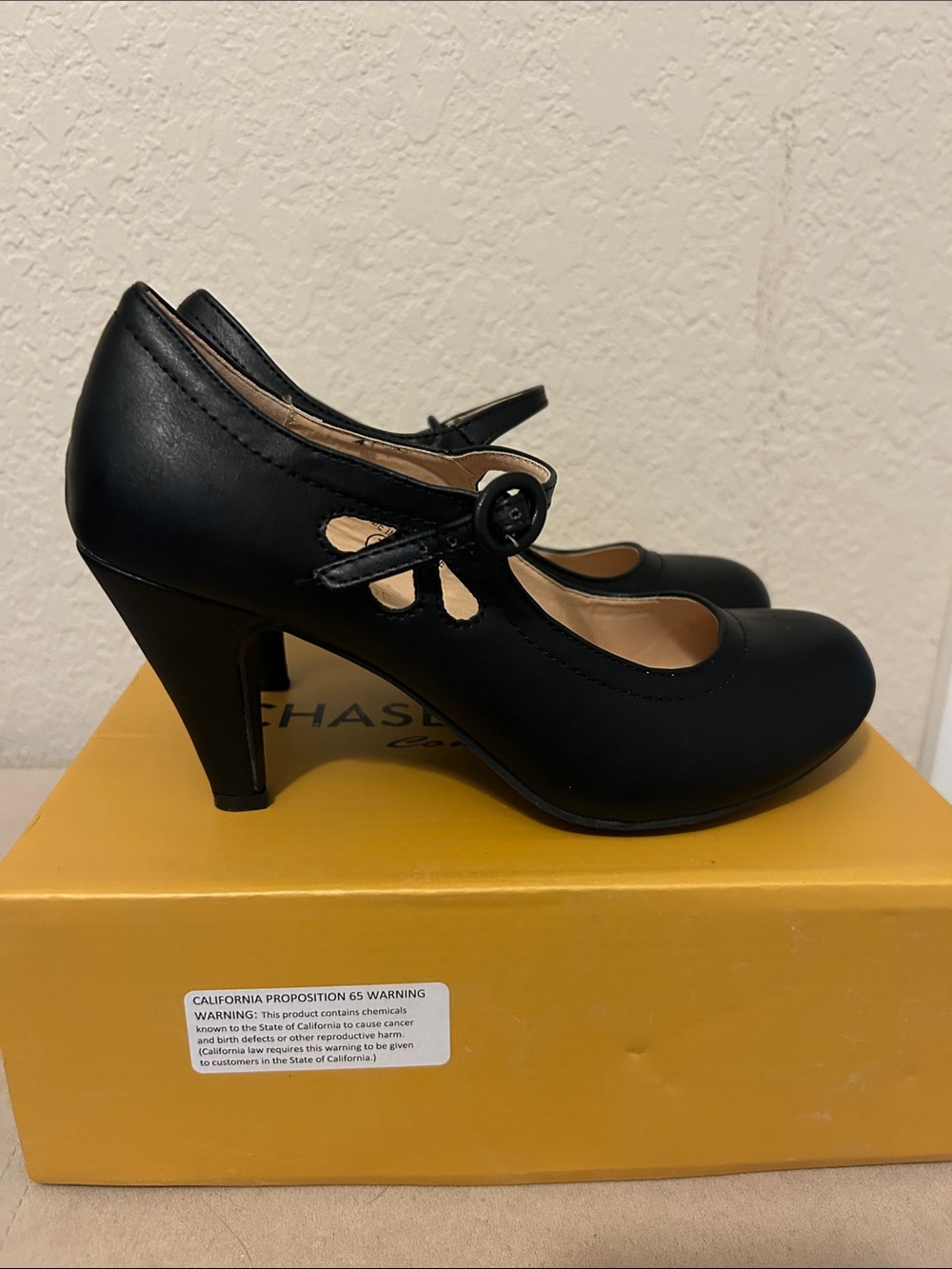 Chase + Chloe Black Mary Jane Mid Heel Dress Pump - w/ Box - Picture 2 of 12